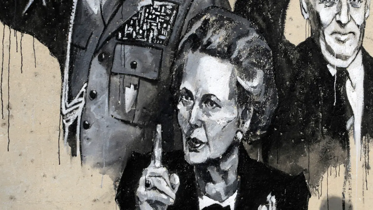 Mural Tokoh Politik hingga Musisi di Dinding Rumah Bulgaria