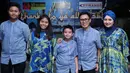 Untuk bulan Ramadan ini, suami Viona Rosalina itu ingin berbagi secara langsung dengan anak-anak yatim. Acara santunan diberikan langsung di kantor Ekomando, kawasan Cipinang, Jakarta Timur. (Deki Prayoga/Bintang.com)