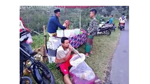 6 Aksi Gokil Orang Minum Porsi Jumbo, Perut Siap Kembung