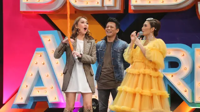 [Fimela] Bunga Citra Lestari - Ariel NOAH - Ayu Dewi