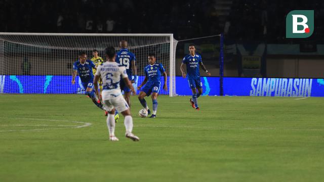 Persib Bandung Vs PSIS Semarang