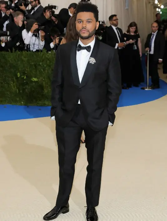 Meskipun belum dapat dipastikan waktu yang tepat kapan Selena Gomez dan The Weeknd melanjutkan hubungannya ke jenjang pernikahan. Namun keduanya telah mendapat persetujuan ibunda Selena.  (AFP/Bintang.com)