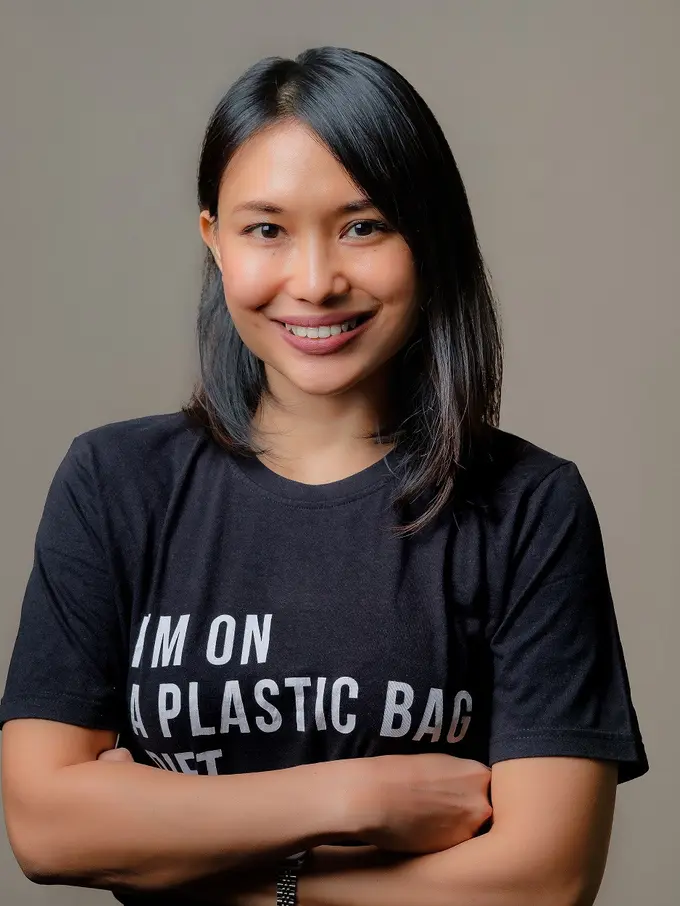 Diary Fimela: Tiza Mafira, Sosok Dibalik Gagasan Kantong Plastik Berbayar