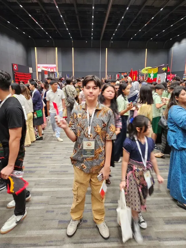 Jeremiah Alric di ajang World Scholar's Cup 2024 (Instagram/@wulanguritno)