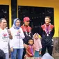 Bupati Lumajang Thoriqul Haq (Kanan) bersama Wakil Bupati Lumajang Indah Amparwati Masdar (Kiri) menyabut dua atlet asal lumajang yang berhasil meraih medali emas dan perak di Sea Games Vietnam (Istimewa)