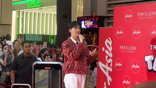 Takeover Thailand with Tay Tawan
