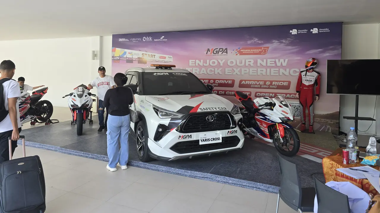 Suasana Bandara Zainudin Abdul Madjid jelang MotoGP Mandalika 2024