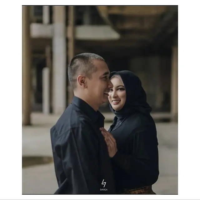 Umumkan Kehamilan, Ini 7 Potret Kemesraan Jane Shalimar dan Suami Usai Menikah