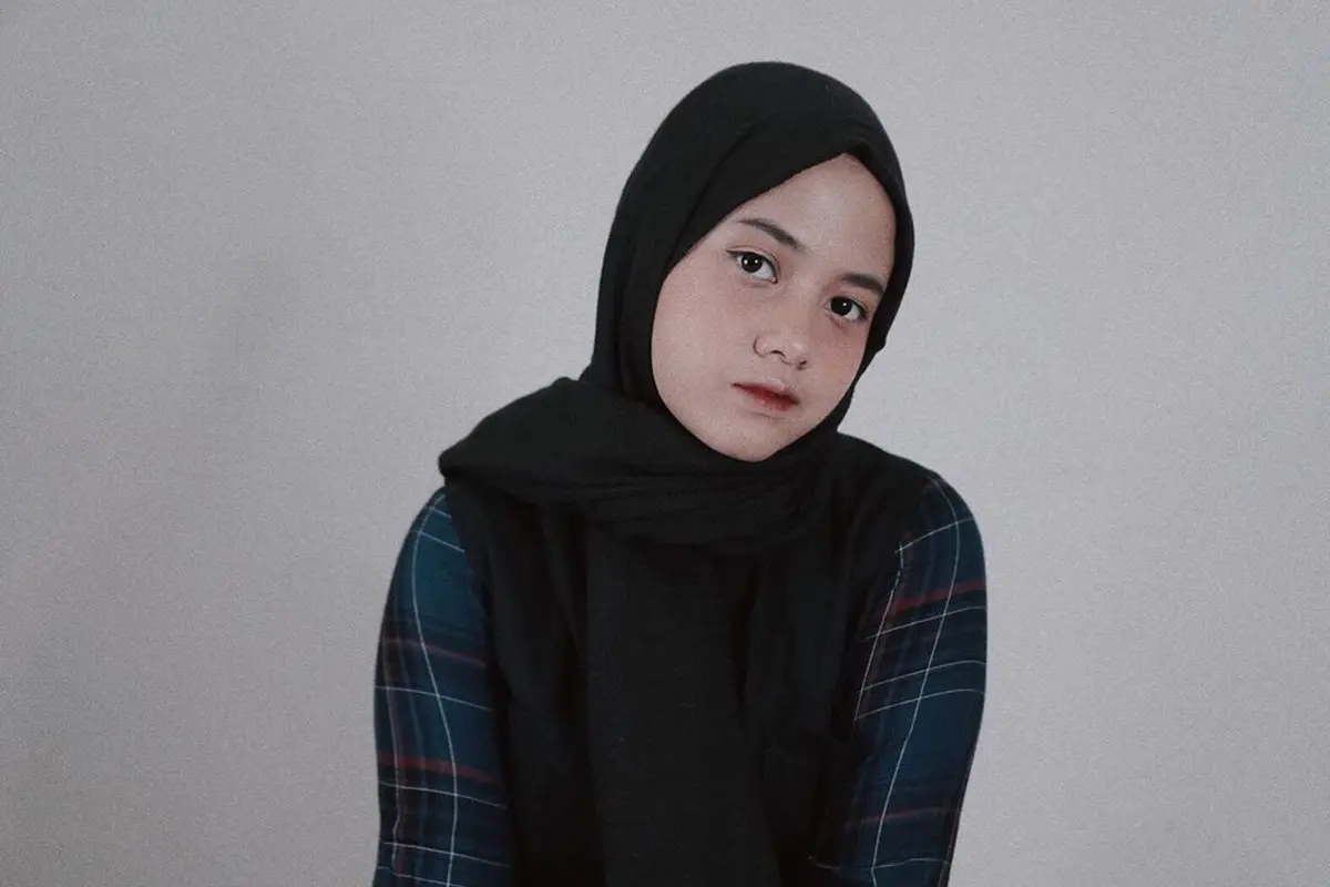 6 Potret Terbaru Hanin Dhiya Kini Tampil Berhijab, Bikin Pangling