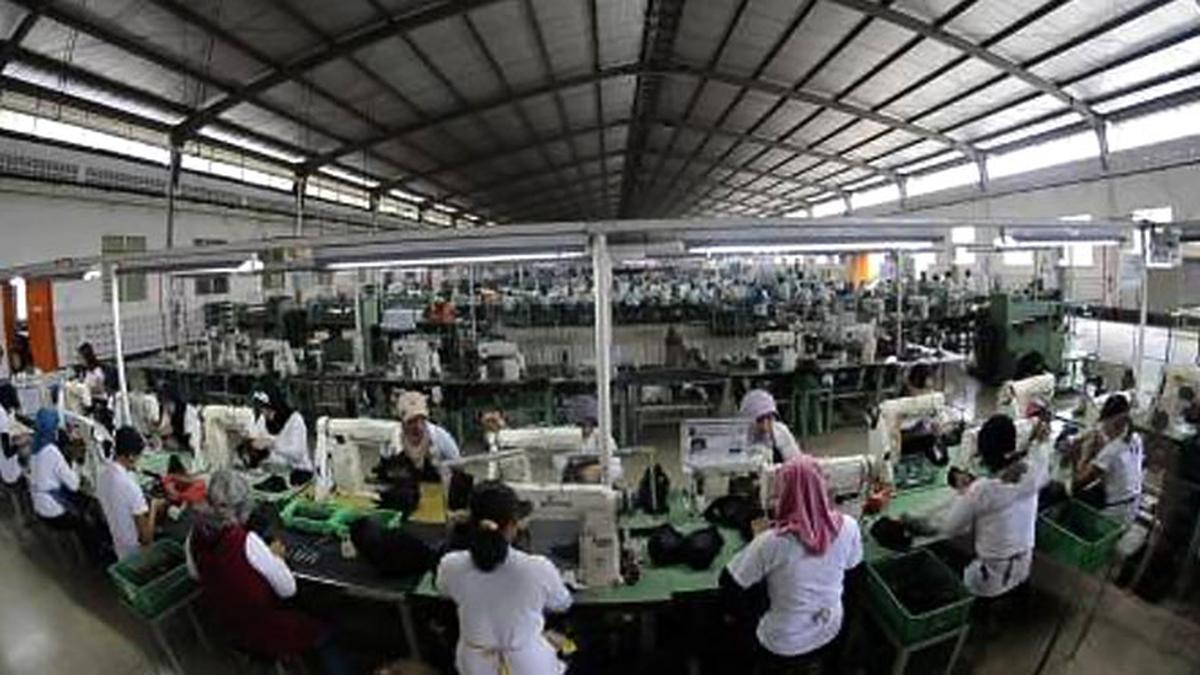 Sepatu - Pabrik Sepatu Tangerang