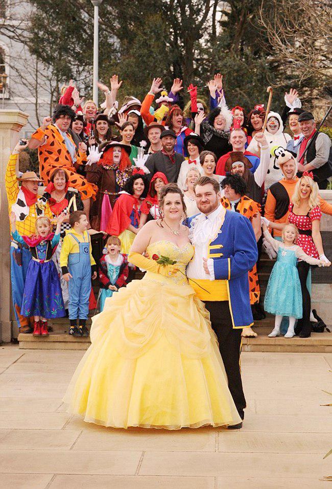 Tema Disney dalam pesta pernikahan Toni dan Eric | foto: copyright dailymail.co.uk