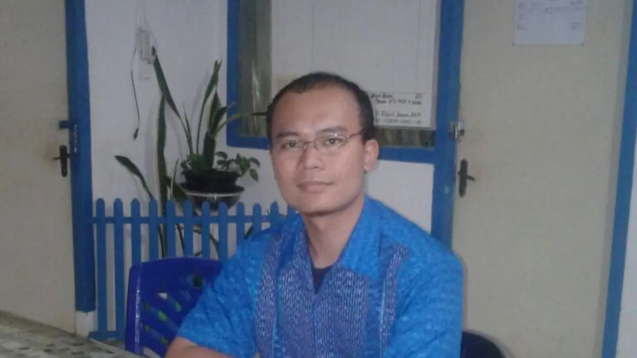Dokter gigi Denie Candra Asmara menggerakkan siswa SD menjadi Kader Gigi Sehat. (Foto: Dok. Pribadi)