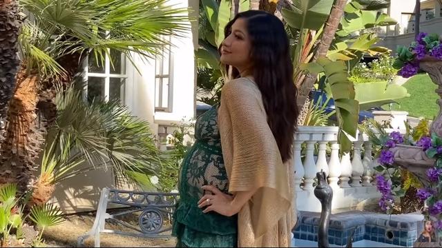 7 Potret Maternity Shoot Sarah Azhari di Los Angeles Ini Curi Perhatian