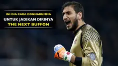 Video latihan Gianluigi Donnarumma di kamp latihan AC Milan dengan agresifnya mencegah bola masuk ke dalam gawang.