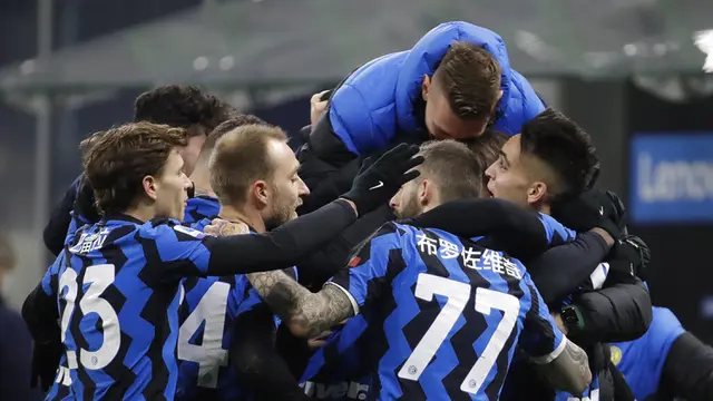 FOTO: Inter Milan Gusur AC Milan dari Puncak Klasemen Usai Taklukkan Lazio