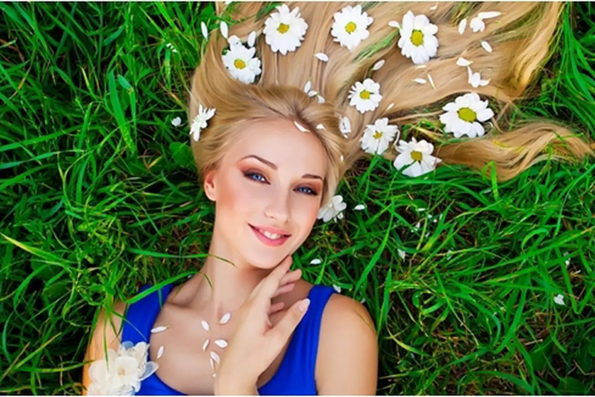 (C) shutterstock