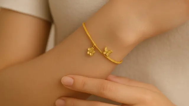 Model Gelang Emas 2 Gram 16 Karat Motif Bunga dan Kupu-Kupu/Ilustrasi AI