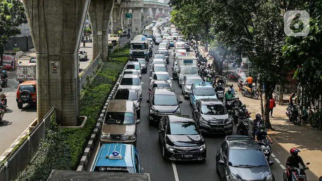 Penyempitan Jalan, Kawasan Tandean Macet Parah