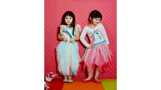 Gempita dan Arsy Pose Bareng Layaknya Model, 5 Hasilnya Bikin Gemas