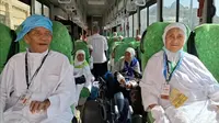 Safari wukuf merupakan program yang difasilitasi Petugas Penyelenggara Ibadah Haji (PPIH) Arab Saudi untuk jemaah haji Indonesia yang tidak bisa melaksanakan rukun haji secara mandiri. (MCH PPIH Arab Saudi 2023)