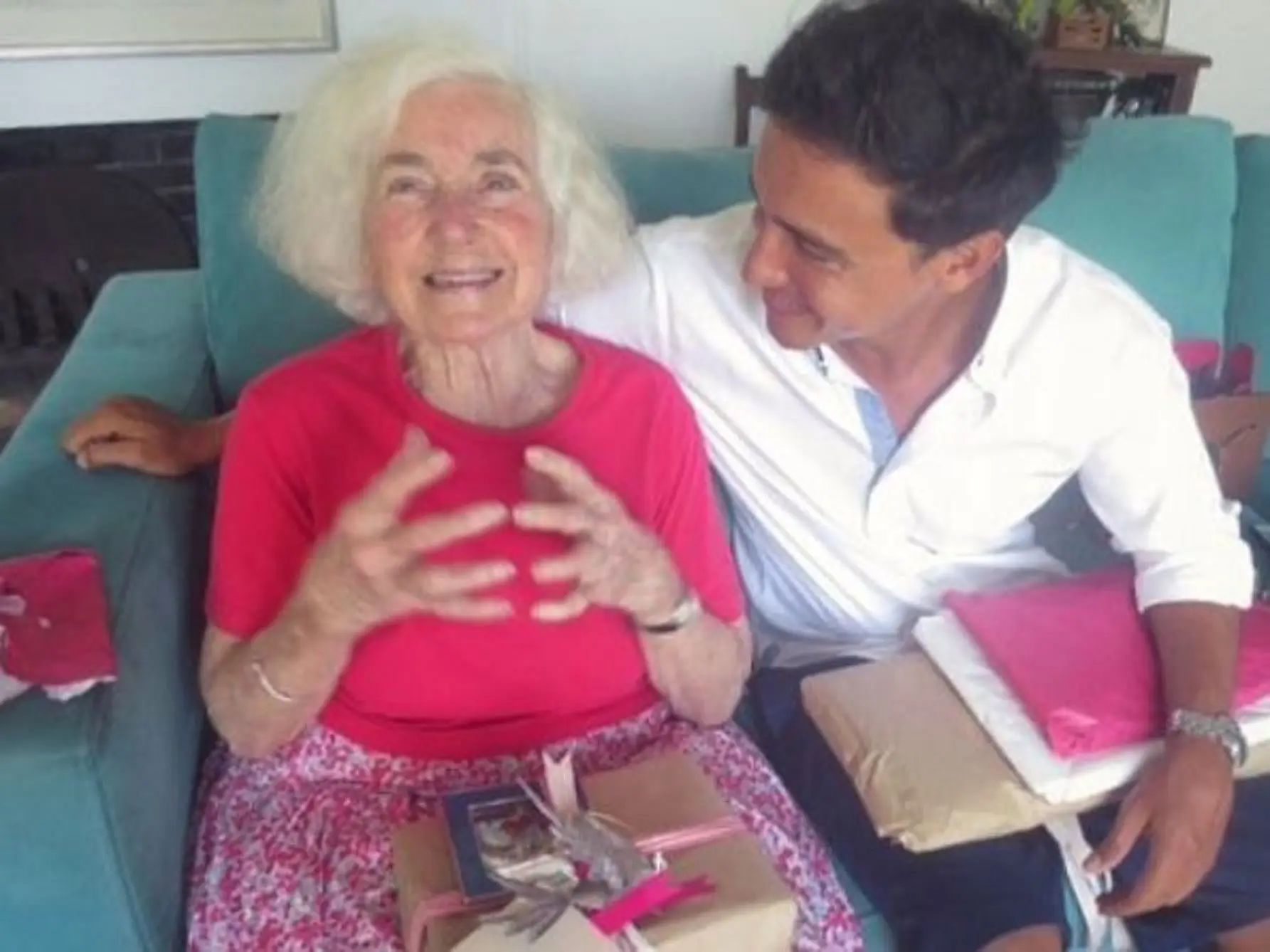 Hamish Daud mengungkapkan kesedihannya saat nenek tercintanya meninggal dunia (Instagram/@hamishdw)