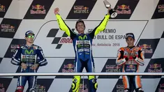 Valentino Rossi berhasil memenangkan balapan MotoGP Jerez, Minggu (24/4/2016) waktu setempat. Rossi menjadi yang tercepat dengan catatan waktu 45 menit 28,834 detik di depan Jorge Lorenzo dan Marc Marquez