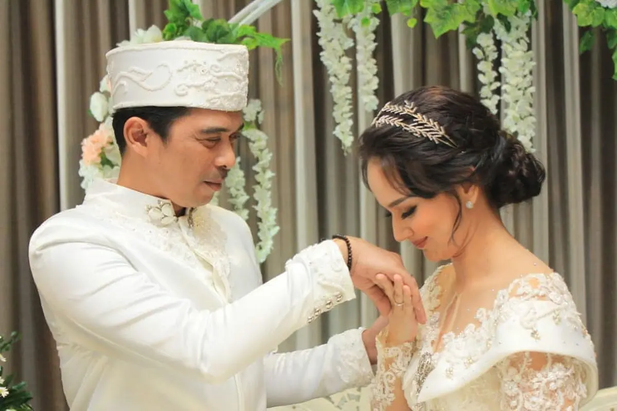 [Fimela] Angelica Simperler dan Rico Hidros