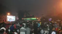 Dikepung Kabut Asap, Suporter SFC Tetap Gelar Nobar