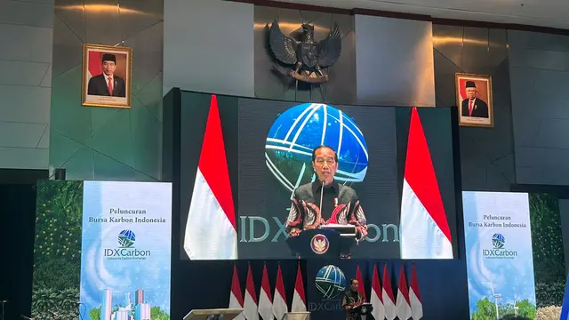 Presiden Joko Widodo (Jokowi) meresmikan bursa karbon di Bursa Efek Indonesia (BEI) pada Selasa (26/9/2023). (Foto: Liputan6.com/Elga N)