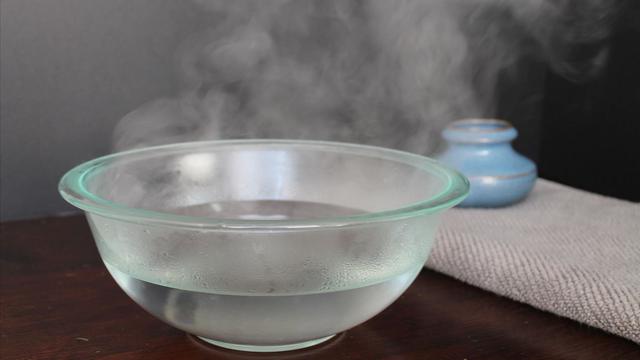 Ilustrasi Air Hangat