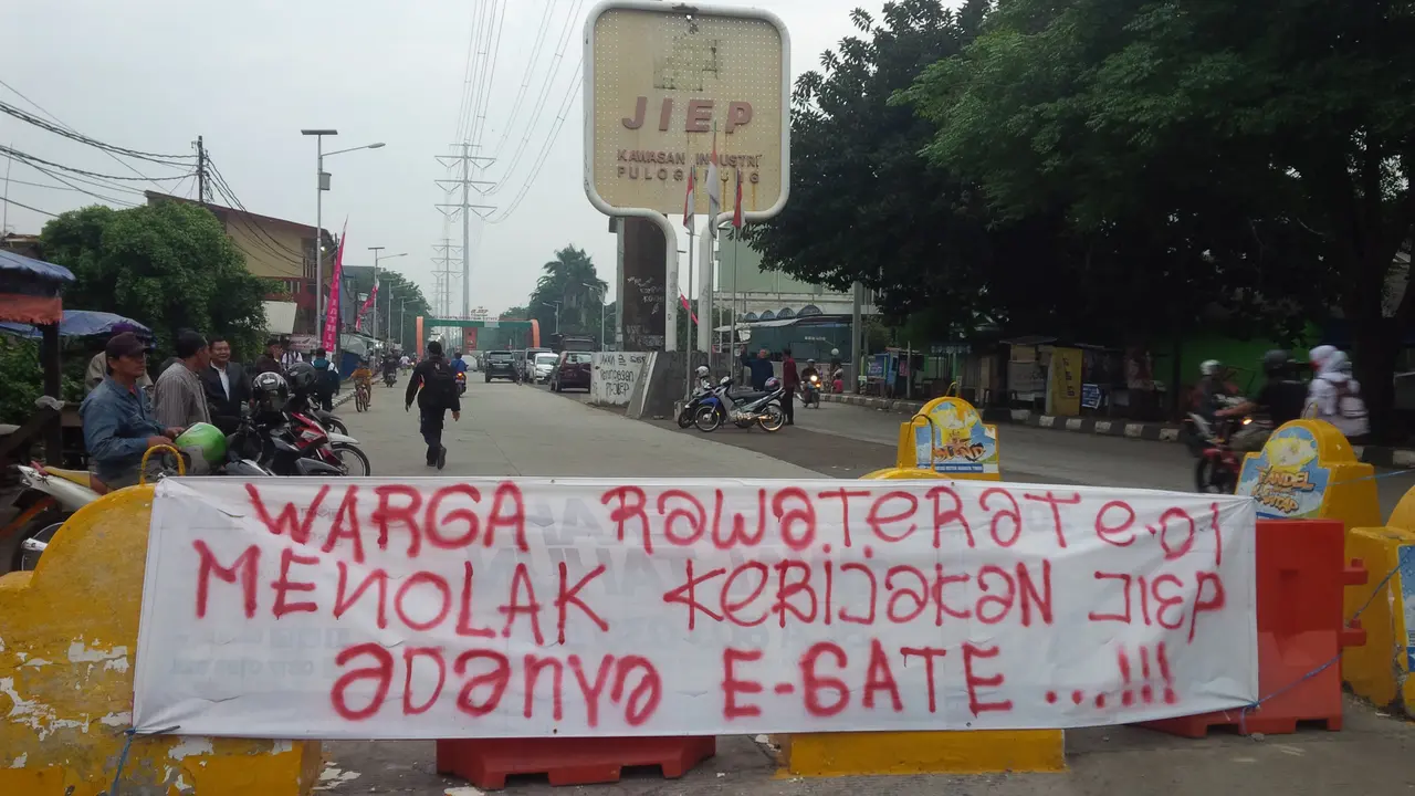 20160104 - blokir jalan