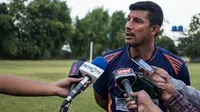 Lisensi Alfredo Vera Bermasalah, Persipura Kudu Cari Pelatih Baru
