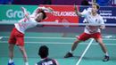 Pasangan Indonesia, Kevin Sanjaya/Marcus Gideon, saat melawan wakil Jepang, Takeshi Kamura/Kelgo Sonoda, pada laga Asian Games di Istora, Jakarta, Selasa (21/8/2018). Kevin/Marcus menang 21-18 dan 21-12. (Liputan6.com/Helmi Fithriansyah)