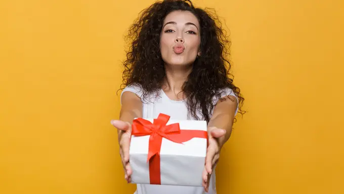 Pemenang Giveaway Grup WhatsApp Fimelahood Juli, Selamat Kamu dapat Hadiah dari Benefit