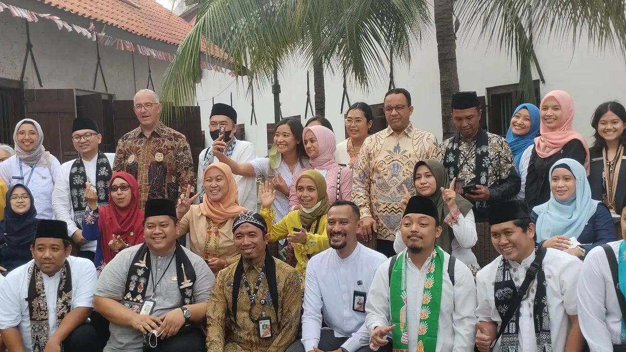 Anies Baswedan usai menjadi pembicara bersama dengan Wali Kota Rotterdam