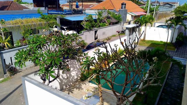 Gempa Bali Air Kolam Renang Di Kerobokan Bergetar Kencang News Liputan6 Com
