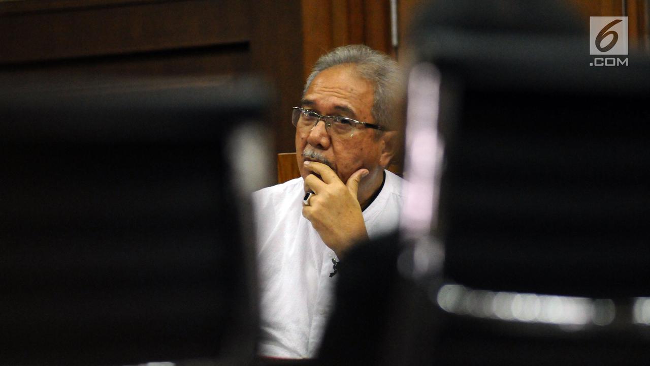 Yulianis Bersaksi di Sidang Dudung Purwadi