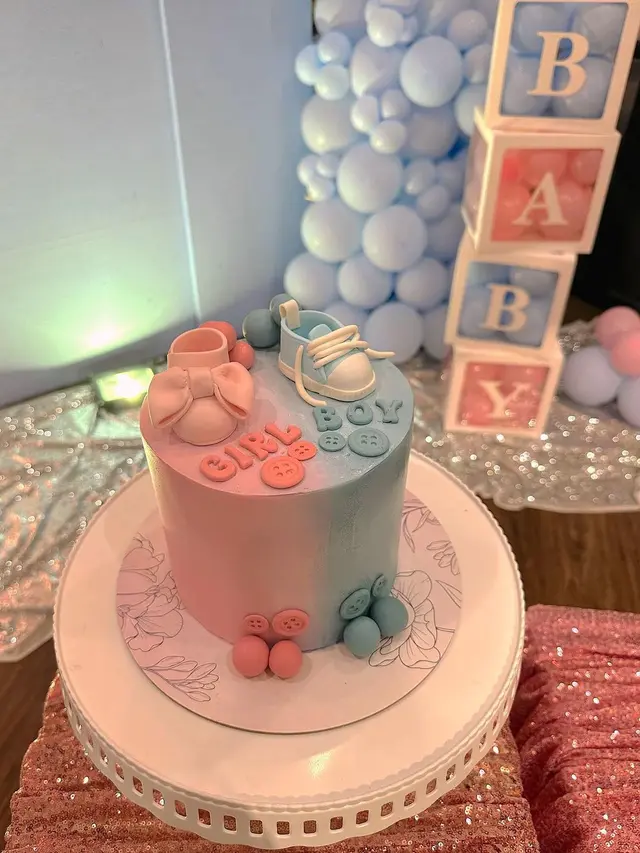 6 Momen Atries Angel Gelar Pengajian 4 Bulanan dan Gender Reveal, Haru Bahagia
