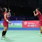 Greysia Polii / Apriyani Rahayu menyabet gelar juara India Terbuka 2018 usai mengalahkan Jongkolphan Kittiharakul / Rawinda Prajongjai dari Thailand pada laga final di Siri Fort Indoor Stadium, New Delhi, Minggu (4/2/2018). (Humas PBSI)