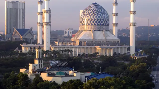 Masjid Terbesar Sultan Salahuddin Abdul Aziz