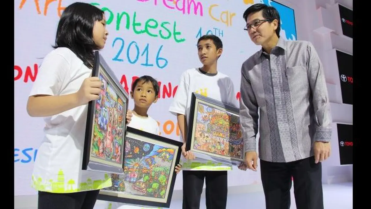 Anak Indonesia Tuangkan Kreativitas Menggambar Mobil Toyota