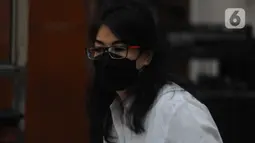 Terdakwa Linda Pujiastuti alias Anita dijatuhi vonis 17 tahun penjara oleh Majelis Hakim PN Jakbar dalam kasus peredaran narkoba. (merdeka.com/Imam Buhori)
