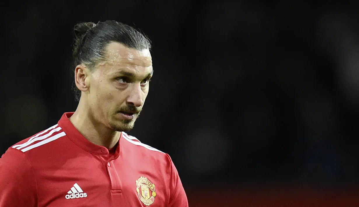2. Zlatan Ibrahimovic - Striker kelahiran Swedia ini mampu menorehkan gelar saat bekerja sama dengan Jose Mourinho. Namun sebaliknya, pemain yang jago taekwondo ini sering bersitegang dengan Guardiola saat di Barcelona. (AFP/Oli Scarff)