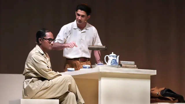 [Fimela] Reza Rahadian dan Julie Estelle