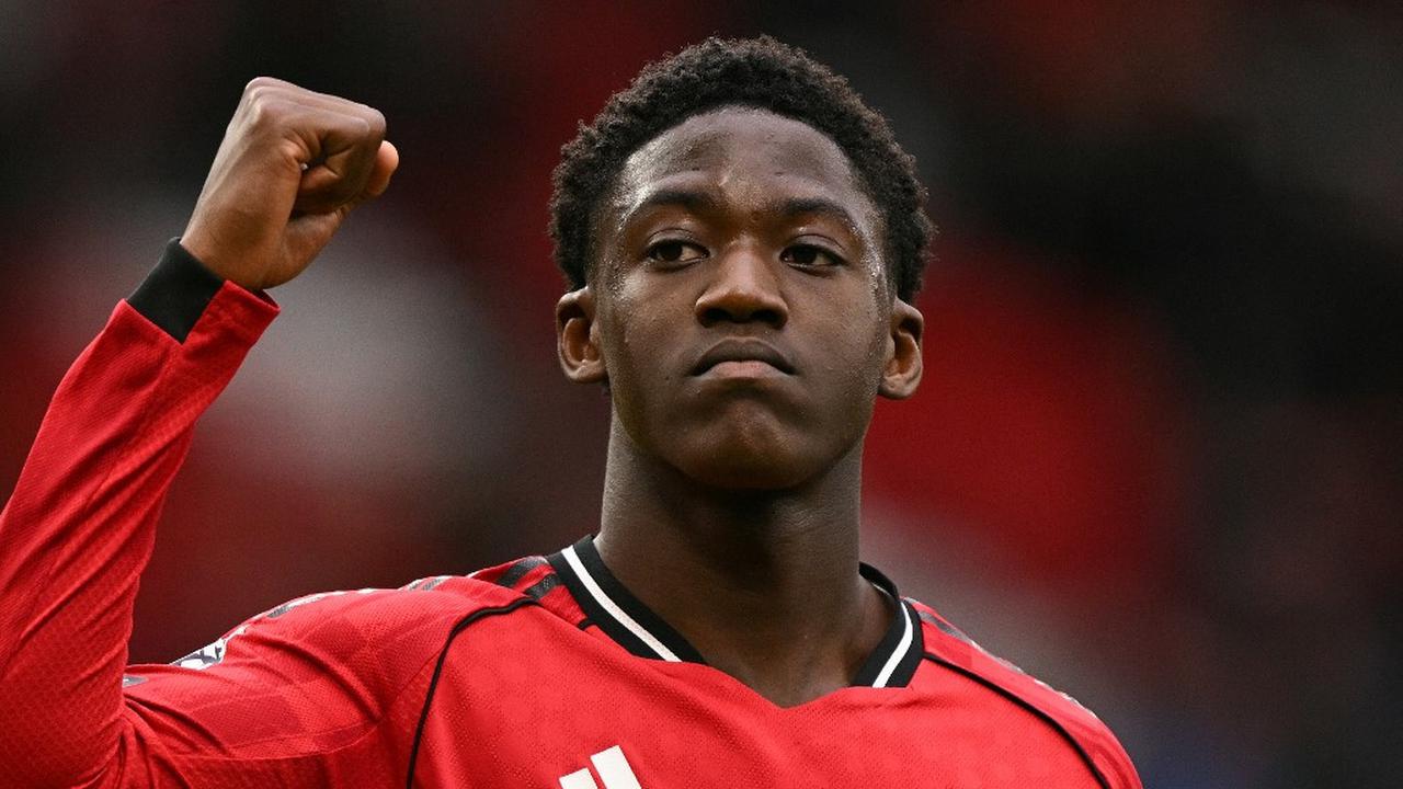 Gelandang Manchester United, Kobbie Mainoo
