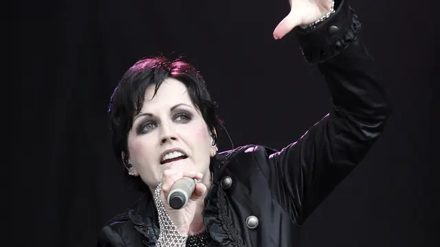 [Bintang] Dolores O'Riordan