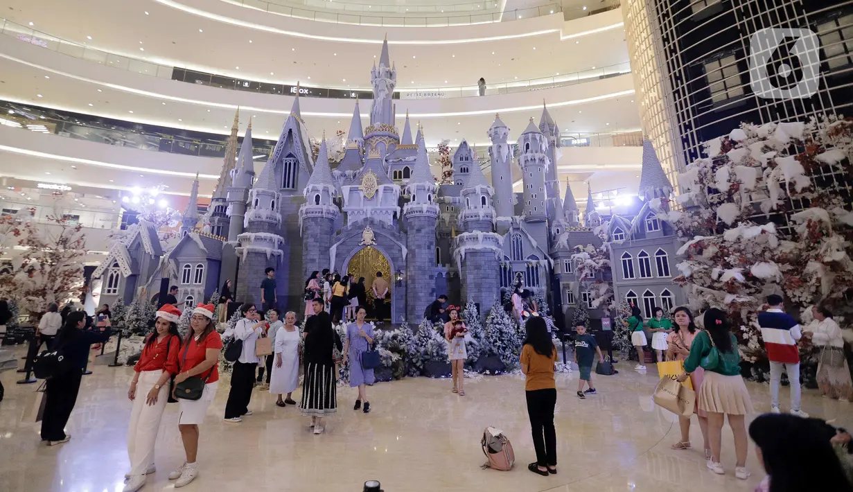 Sambut Natal dan Tahun Baru, Senayan City Hadirkan Instalasi Kastil