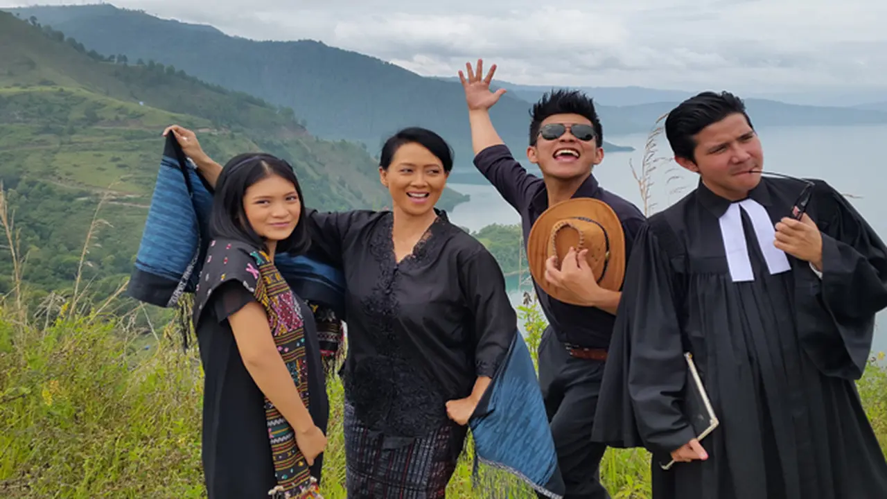 Cerita Haikal Kamil Belajar Jadi Pendeta di Film Toba Dreams