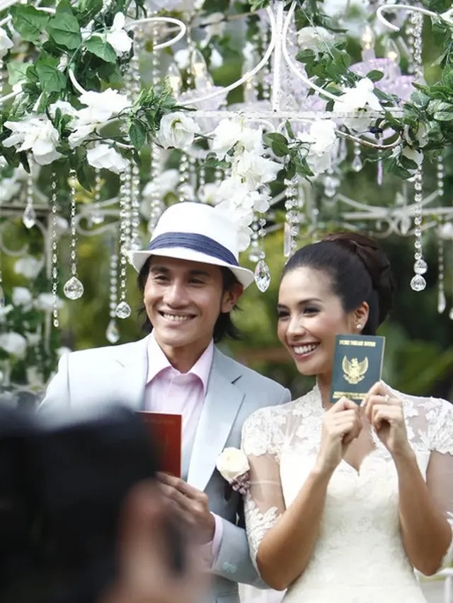 Foto Pernikahan 6 Artis yang Dijuluki 'Ratu FTV' Ini Curi Perhatian, Terbaru Adinda Azani