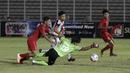 Gelandang Timnas Indonesia U-16, Mochamad Faizal, berusaha mencetak gol ke gawang Brunei Darussalam pada laga babak Kualifikasi Piala AFC U-16 2020 di Stadion Madya, Jakarta, Jumat (20/9). Indonesia menang 8-0 atas Brunei. (Bola.com/Yoppy Renato)